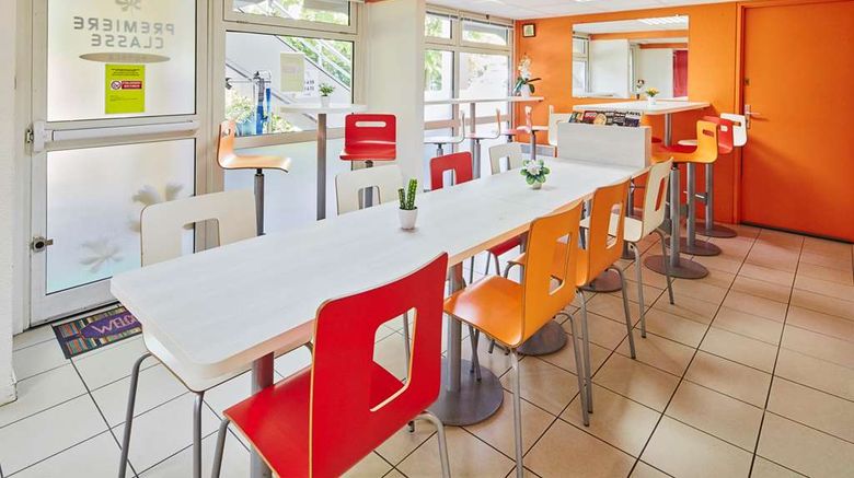 <b>Premiere Classe Melun Senart Restaurant</b>. Images powered by <a href="https://iceportal.shijigroup.com/" title="IcePortal" target="_blank">IcePortal</a>.
