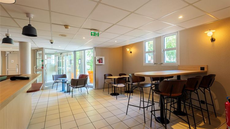 Premiere Classe MLV St Thibault des Vign Lobby