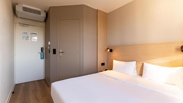 Premiere Classe Montreuil Room