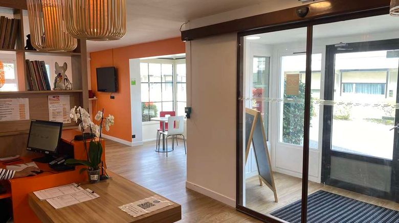 <b>Premiere Classe Nantes Sud Reze Arpt Lobby</b>. Images powered by <a href="https://iceportal.shijigroup.com/" title="IcePortal" target="_blank">IcePortal</a>.
