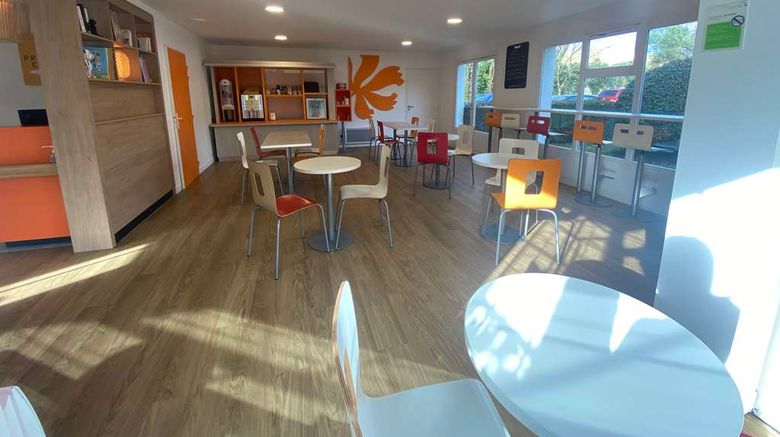 <b>Premiere Classe Nantes Sud Reze Arpt Restaurant</b>. Images powered by <a href="https://iceportal.shijigroup.com/" title="IcePortal" target="_blank">IcePortal</a>.