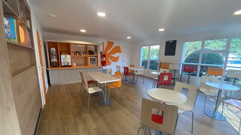 <b>Premiere Classe Nantes Sud Reze Arpt Restaurant</b>. Images powered by <a href="https://iceportal.shijigroup.com/" title="IcePortal" target="_blank">IcePortal</a>.