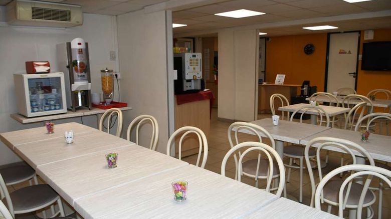 <b>Premiere Classe Nevers-Varennes Vauzelle Restaurant</b>. Images powered by <a href="https://iceportal.shijigroup.com/" title="IcePortal" target="_blank">IcePortal</a>.