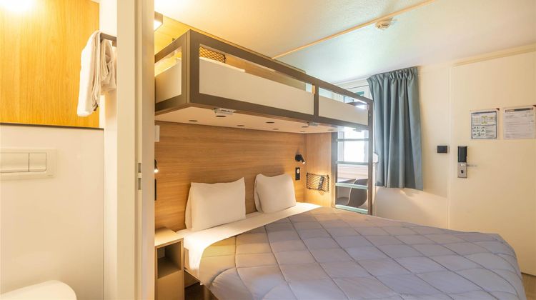 Premiere Classe Orleans Nord Saran Hotel Room