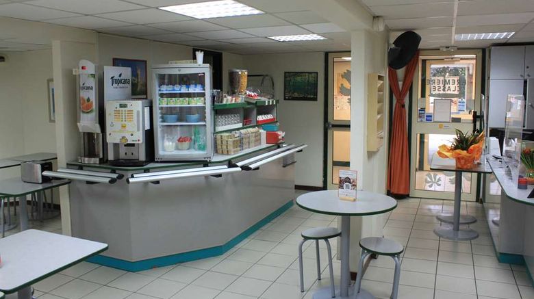 <b>Hotel Premiere Classe Lobby</b>. Images powered by <a href="https://iceportal.shijigroup.com/" title="IcePortal" target="_blank">IcePortal</a>.