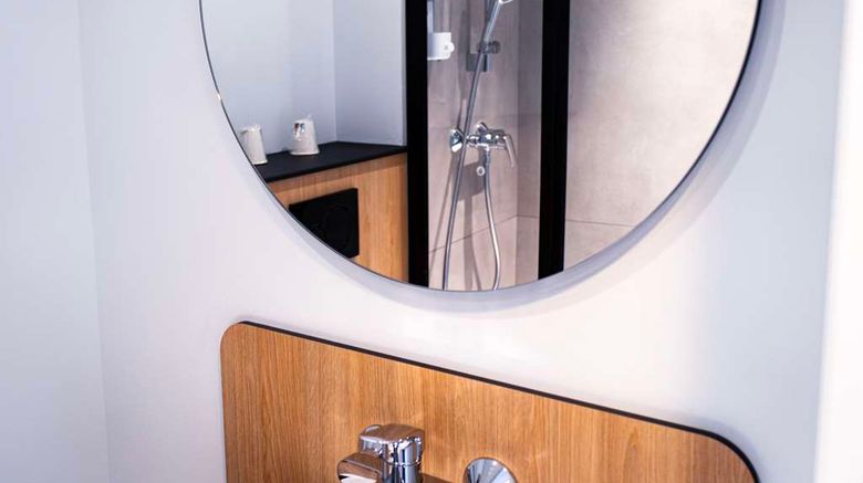 <b>Premiere Classe Barbanniers Hotel Room</b>. Images powered by <a href="https://iceportal.shijigroup.com/" title="IcePortal" target="_blank">IcePortal</a>.