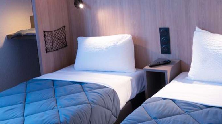<b>Premiere Classe Barbanniers Hotel Room</b>. Images powered by <a href="https://iceportal.shijigroup.com/" title="IcePortal" target="_blank">IcePortal</a>.