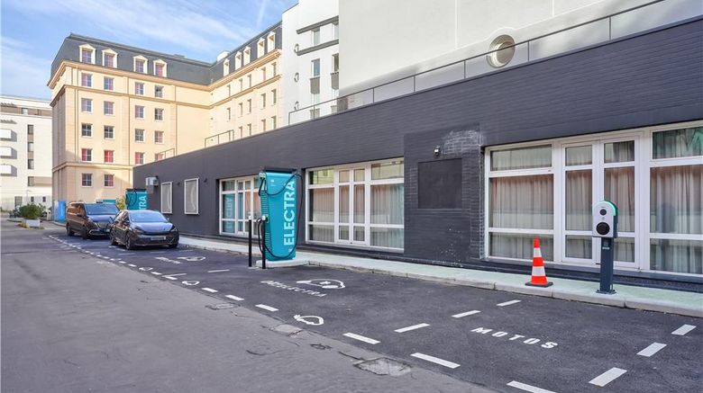 Hotel Premiere Classe Paris Ouest Exterior. Images powered by <a href="https://iceportal.shijigroup.com" target="_blank" rel="noopener">Ice Portal</a>.
