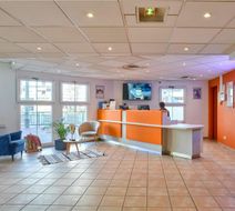 Hotel Premiere Classe Paris Ouest Lobby