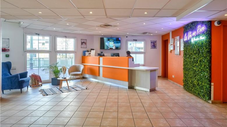 <b>Hotel Premiere Classe Paris Ouest Lobby</b>. Images powered by <a href="https://iceportal.shijigroup.com/" title="IcePortal" target="_blank">IcePortal</a>.