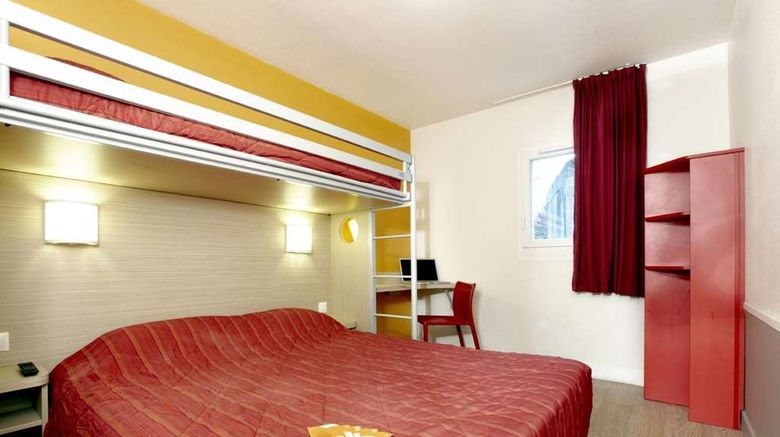 <b>Premiere Classe Pau Est - Bizanos Room</b>. Images powered by <a href="https://iceportal.shijigroup.com/" title="IcePortal" target="_blank">IcePortal</a>.