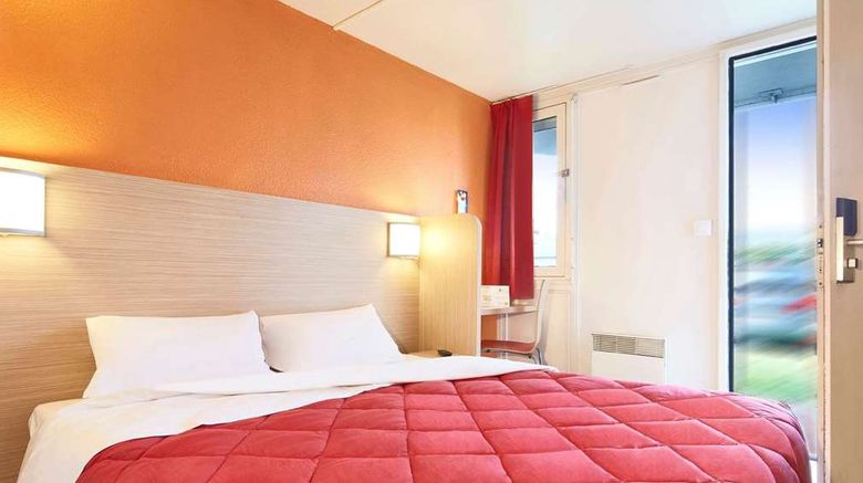 <b>Premiere Classe Plaisir Room</b>. Images powered by <a href="https://iceportal.shijigroup.com/" title="IcePortal" target="_blank">IcePortal</a>.