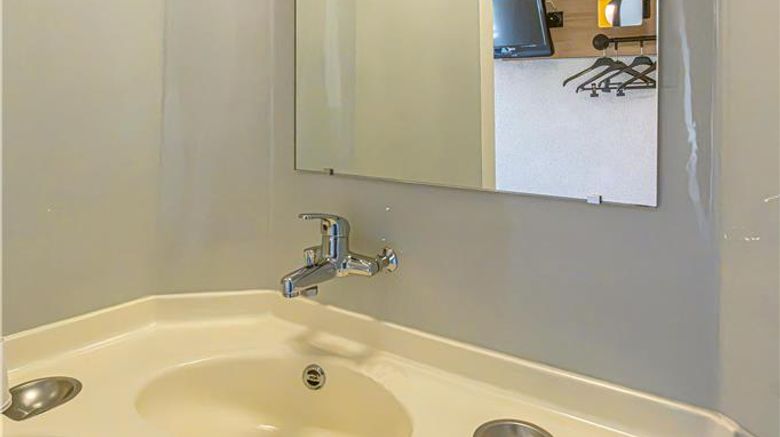 <b>Premiere Classe Rodez Room</b>. Images powered by <a href="https://iceportal.shijigroup.com/" title="IcePortal" target="_blank">IcePortal</a>.