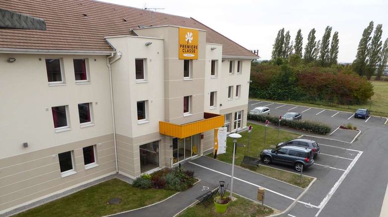 <b>Premiere Classe Roissy-Le Mesnil Amelot Exterior</b>. Images powered by <a href="https://iceportal.shijigroup.com/" title="IcePortal" target="_blank">IcePortal</a>.