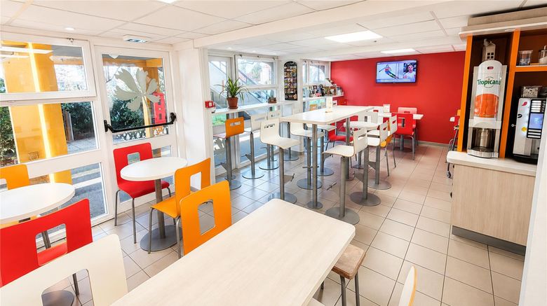 <b>Premiere Classe Saint Brieuc - Tregueux Restaurant</b>. Images powered by <a href="https://iceportal.shijigroup.com/" title="IcePortal" target="_blank">IcePortal</a>.