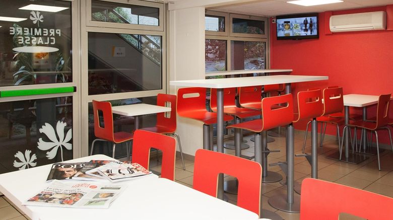 <b>Premiere Classe Hotel Saint Malo Restaurant</b>. Images powered by <a href="https://iceportal.shijigroup.com/" title="IcePortal" target="_blank">IcePortal</a>.
