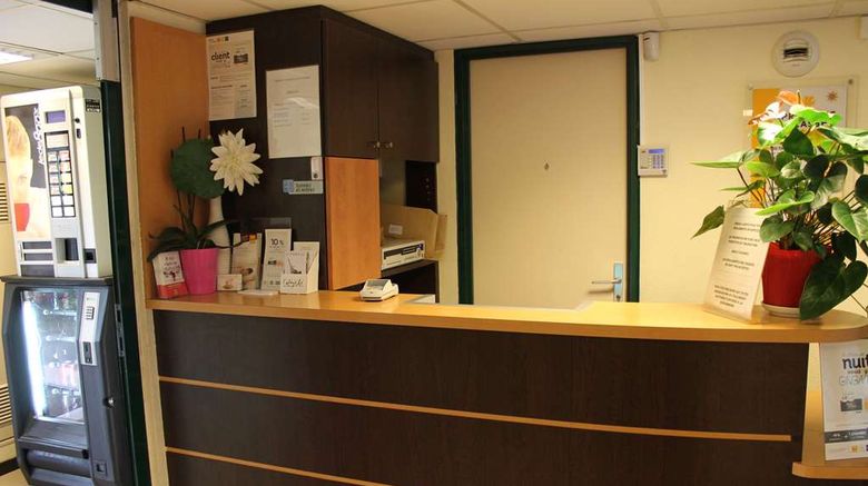 <b>Premiere Classe Saint-Ouen Lobby</b>. Images powered by <a href="https://iceportal.shijigroup.com/" title="IcePortal" target="_blank">IcePortal</a>.