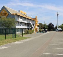 Hotel Premiere Classe St Quentin Exterior