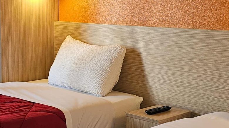 <b>Hotel Premiere Classe Strasbourg Ouest Room</b>. Images powered by <a href="https://iceportal.shijigroup.com/" title="IcePortal" target="_blank">IcePortal</a>.