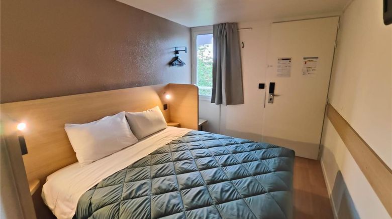 <b>Premiere Classe Tarbes - Bastillac Room</b>. Images powered by <a href="https://iceportal.shijigroup.com/" title="IcePortal" target="_blank">IcePortal</a>.