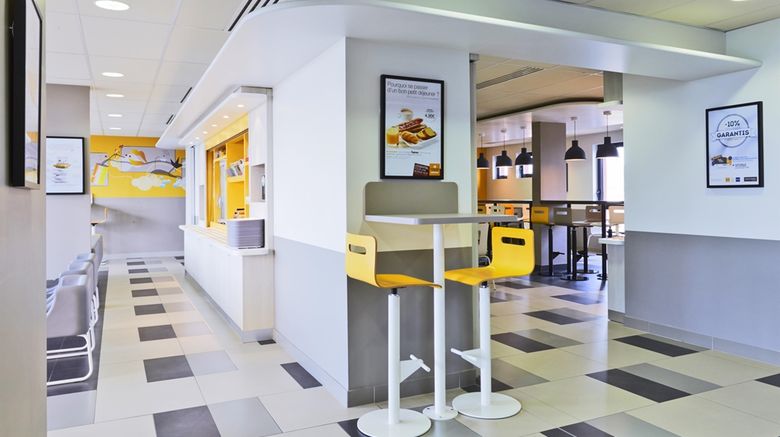 <b>Tulip Inn Residence Thionville Restaurant</b>. Images powered by <a href="https://iceportal.shijigroup.com/" title="IcePortal" target="_blank">IcePortal</a>.