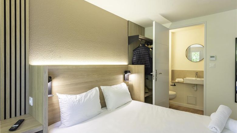<b>Premiere Classe Toulon-La Seyne Sur Mer Room</b>. Images powered by <a href="https://iceportal.shijigroup.com/" title="IcePortal" target="_blank">IcePortal</a>.