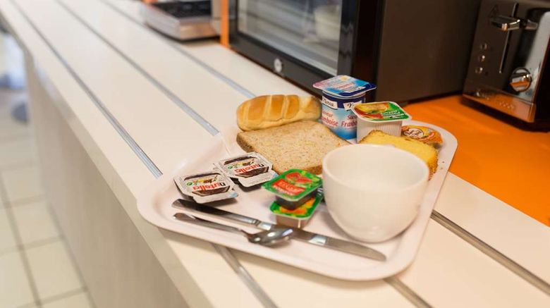 <b>Ibis Toulouse Purpan Hotel Restaurant</b>. Images powered by <a href="https://iceportal.shijigroup.com/" title="IcePortal" target="_blank">IcePortal</a>.