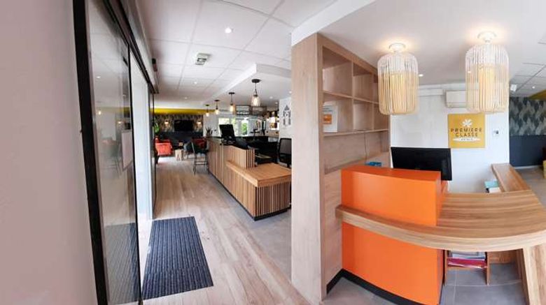 <b>Hotel Premiere Classe Troyes Sud Lobby</b>. Images powered by <a href="https://iceportal.shijigroup.com/" title="IcePortal" target="_blank">IcePortal</a>.