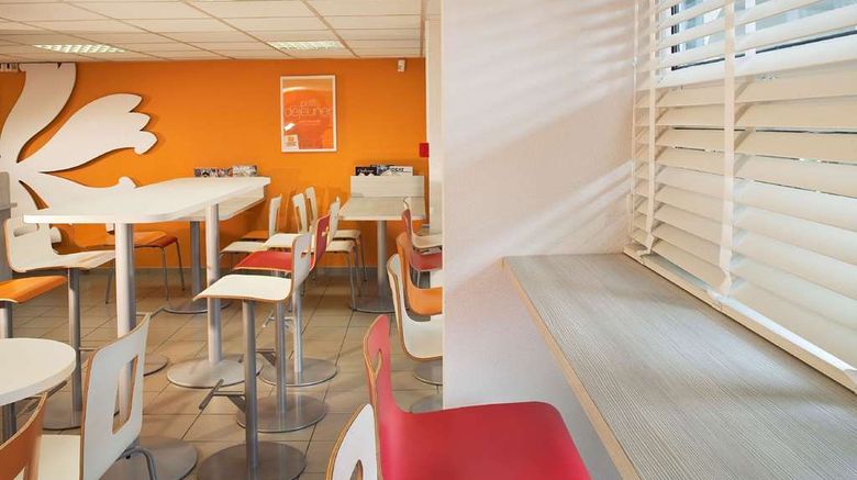 <b>Premiere Classe Valenciennes Ouest Restaurant</b>. Images powered by <a href="https://iceportal.shijigroup.com/" title="IcePortal" target="_blank">IcePortal</a>.
