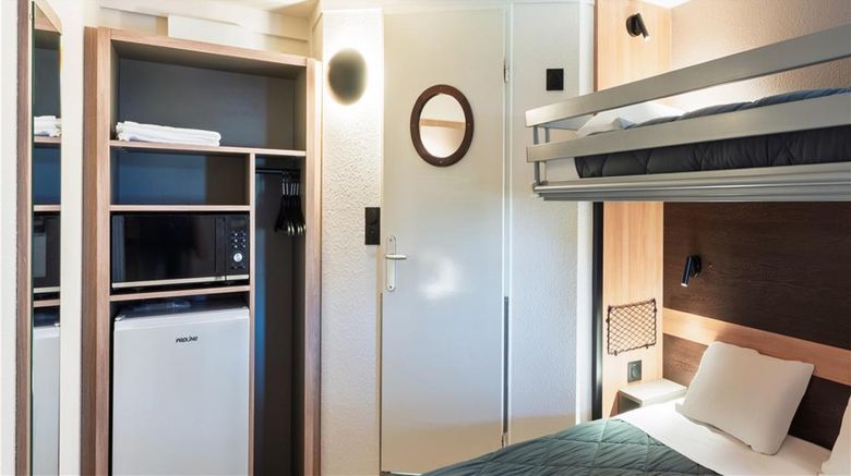 <b>Hotel Premiere Classe Room</b>. Images powered by <a href="https://iceportal.shijigroup.com/" title="IcePortal" target="_blank">IcePortal</a>.