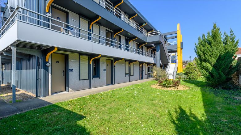 <b>Premiere Classe Hotel St Cyr l'Ecole Exterior</b>. Images powered by <a href="https://iceportal.shijigroup.com/" title="IcePortal" target="_blank">IcePortal</a>.