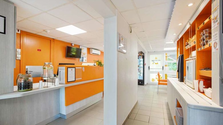 <b>Premiere Classe Villejust-Za Courtaboeuf Lobby</b>. Images powered by <a href="https://iceportal.shijigroup.com/" title="IcePortal" target="_blank">IcePortal</a>.