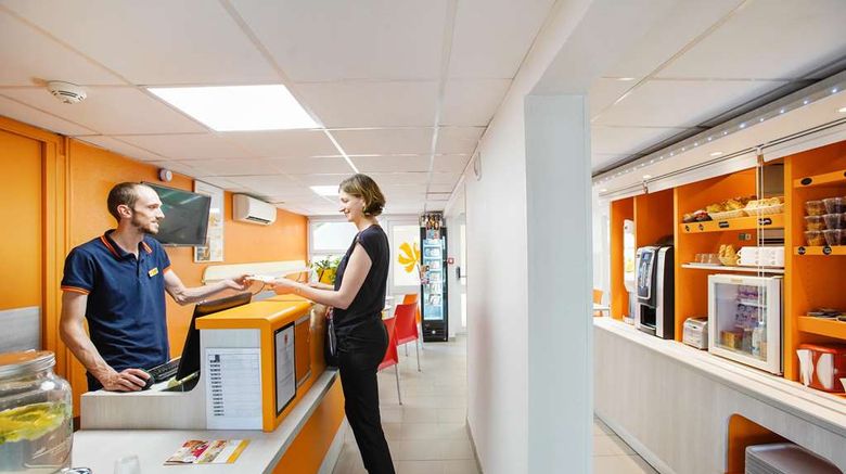 <b>Premiere Classe Villejust-Za Courtaboeuf Lobby</b>. Images powered by <a href="https://iceportal.shijigroup.com/" title="IcePortal" target="_blank">IcePortal</a>.