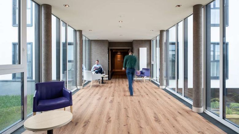 <b>Kyriad Prestige Saint-Malo Lobby</b>. Images powered by <a href="https://iceportal.shijigroup.com/" title="IcePortal" target="_blank">IcePortal</a>.