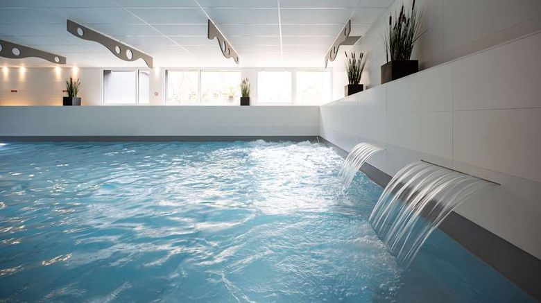<b>Kyriad Prestige Saint-Malo Pool</b>. Images powered by <a href="https://iceportal.shijigroup.com/" title="IcePortal" target="_blank">IcePortal</a>.