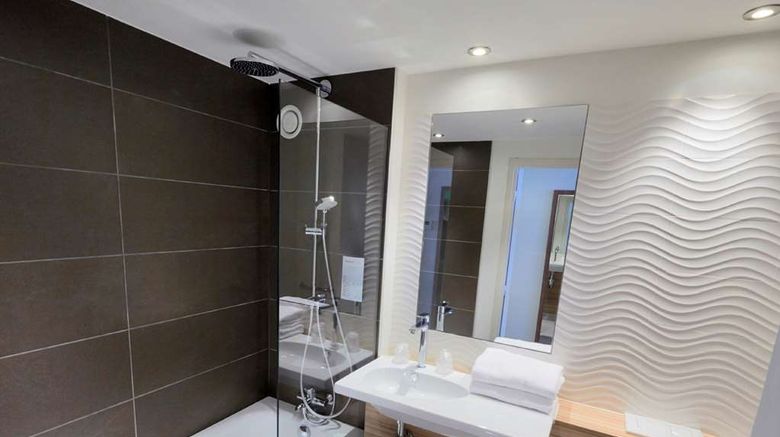 <b>Hotel Campanile Ouest- Merignac Arpt Room</b>. Images powered by <a href="https://iceportal.shijigroup.com/" title="IcePortal" target="_blank">IcePortal</a>.