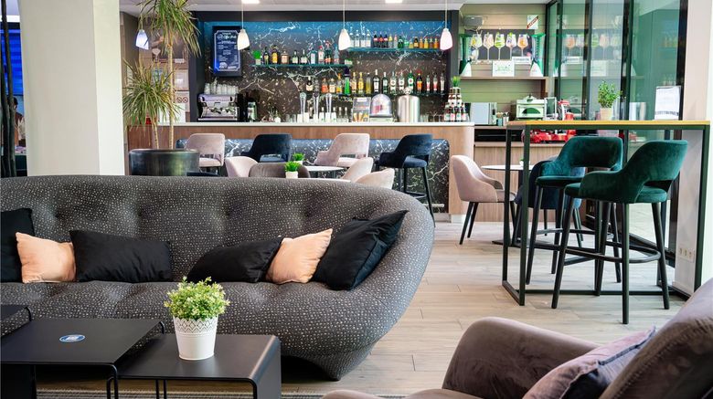 <b>Campanile Belfort Montbeliard La Jonxion Lobby</b>. Images powered by <a href="https://iceportal.shijigroup.com/" title="IcePortal" target="_blank">IcePortal</a>.