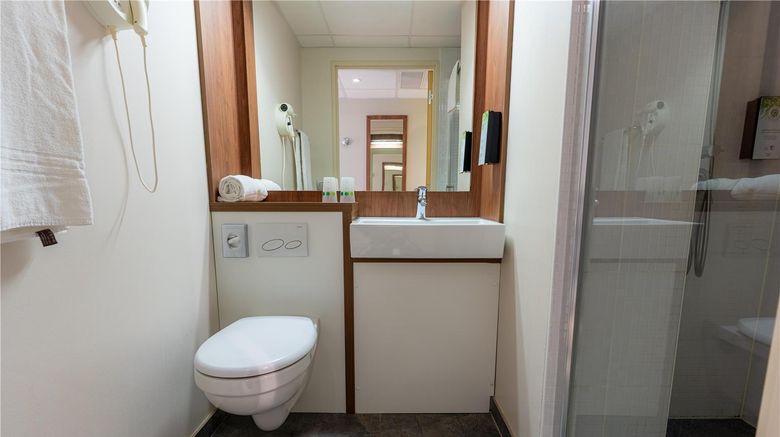 <b>Campanile Belfort Montbeliard La Jonxion Suite</b>. Images powered by <a href="https://iceportal.shijigroup.com/" title="IcePortal" target="_blank">IcePortal</a>.