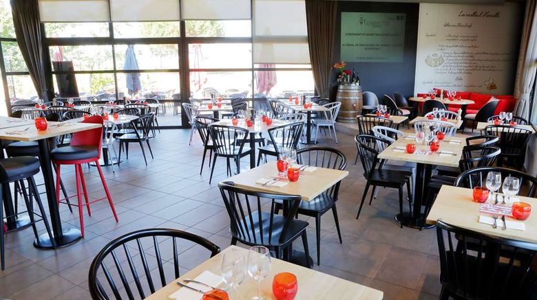 <b>Kyriad Angers Ouest - Beaucouze Restaurant</b>. Images powered by <a href="https://iceportal.shijigroup.com/" title="IcePortal" target="_blank">IcePortal</a>.