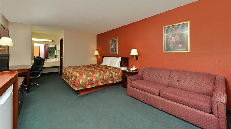 Americas Best Value Inn & Suites Suite