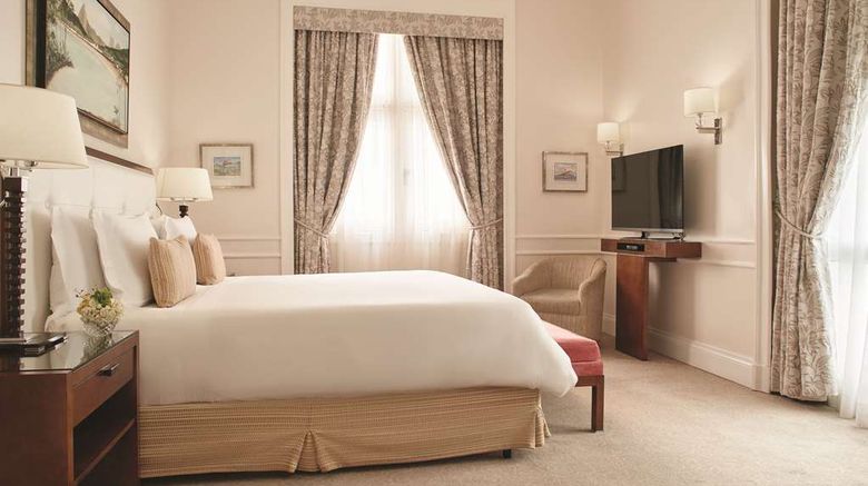 <b>Copacabana Palace, A Belmond Hotel Suite</b>. Images powered by <a href="https://iceportal.shijigroup.com/" title="IcePortal" target="_blank">IcePortal</a>.