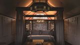 <b>Belmond Safaris Suite</b>. Images powered by <a href="https://iceportal.shijigroup.com/" title="IcePortal" target="_blank">IcePortal</a>.