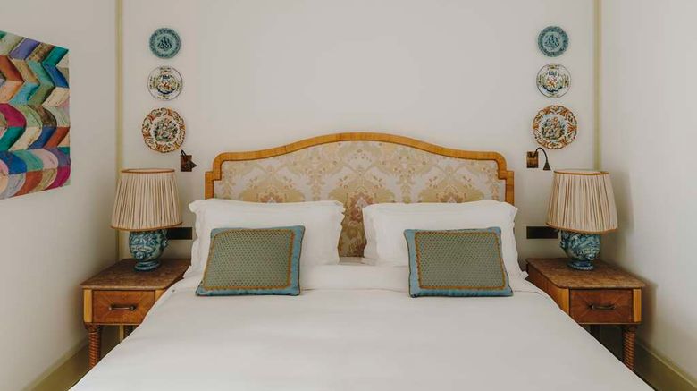 <b>Splendido, A Belmond Hotel Suite</b>. Images powered by <a href="https://iceportal.shijigroup.com/" title="IcePortal" target="_blank">IcePortal</a>.
