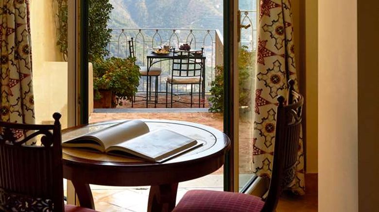 <b>Caruso, A Belmond Hotel Suite</b>. Images powered by <a href="https://iceportal.shijigroup.com/" title="IcePortal" target="_blank">IcePortal</a>.