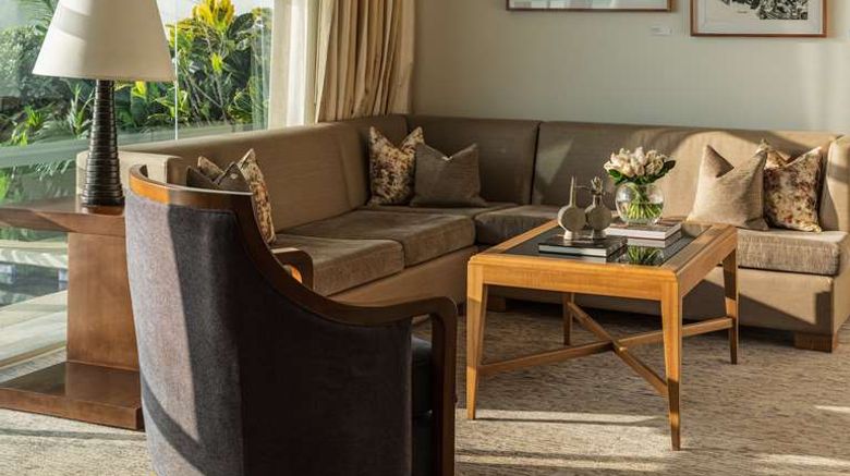 <b>Miraflores Park, A Belmond Hotel Suite</b>. Images powered by <a href="https://iceportal.shijigroup.com/" title="IcePortal" target="_blank">IcePortal</a>.