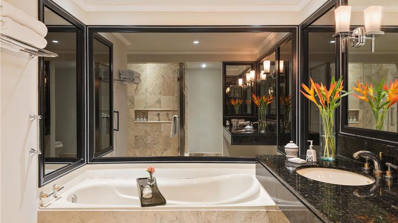 <b>Miraflores Park, A Belmond Hotel Room</b>. Images powered by <a href="https://iceportal.shijigroup.com/" title="IcePortal" target="_blank">IcePortal</a>.