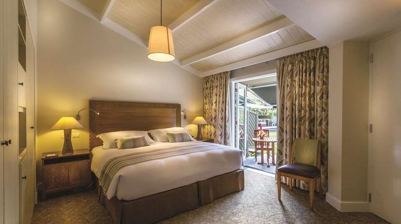 <b>Sanctuary Lodge, A Belmond Hotel Suite</b>. Images powered by <a href="https://iceportal.shijigroup.com/" title="IcePortal" target="_blank">IcePortal</a>.