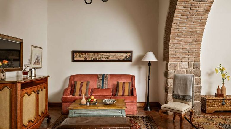 <b>Palacio Nazarenas, A Belmond Hotel Suite</b>. Images powered by <a href="https://iceportal.shijigroup.com/" title="IcePortal" target="_blank">IcePortal</a>.
