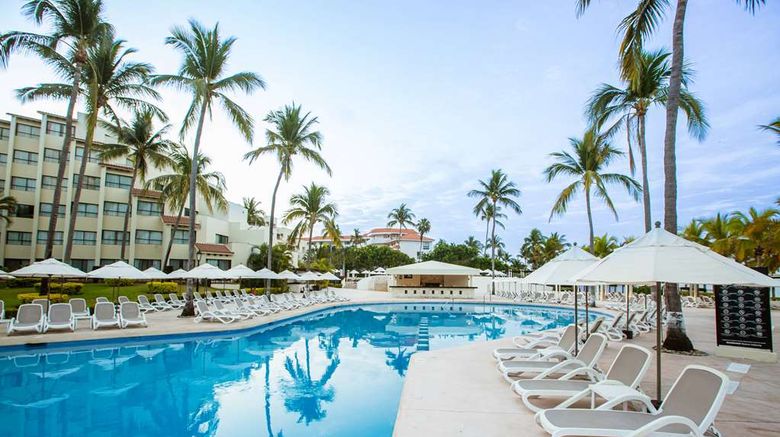 <b>Occidental Nuevo Vallarta Pool</b>. Images powered by <a href="https://iceportal.shijigroup.com/" title="IcePortal" target="_blank">IcePortal</a>.