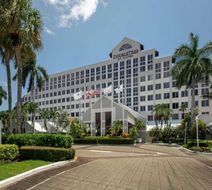DoubleTree by Hilton Deerfield Beach Exterior